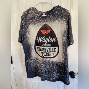Waylon Jennings white washed XL tee